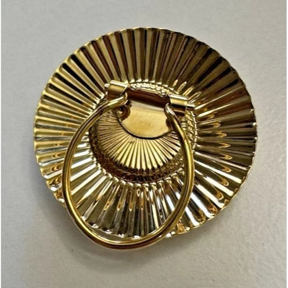 Unbranded vintage gold
